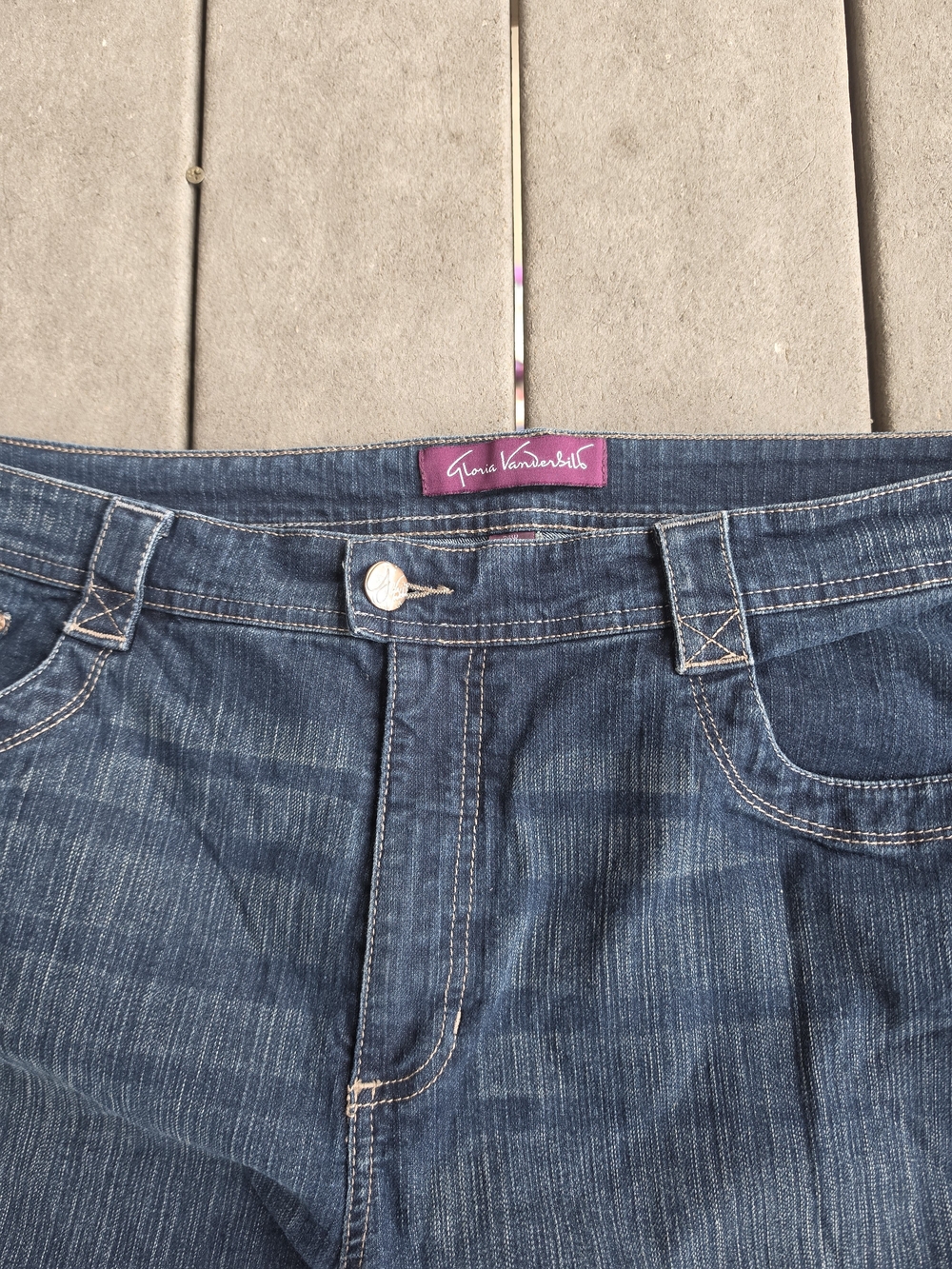 Avenue Blue Denim Ankle-Length Cropped Jeans - Picture 2 of 3